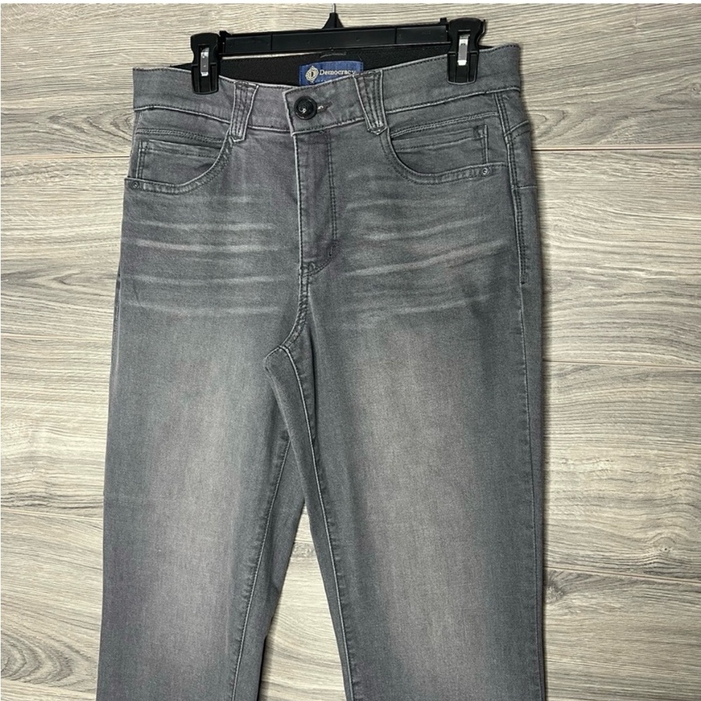 Democracy Grey Straight Leg Jeans Size 10-READ - Picture 2 of 8